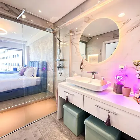 Prestige River View By Becherish Apartment *