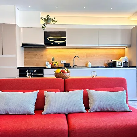 Prestige River View By Becherish Appartement